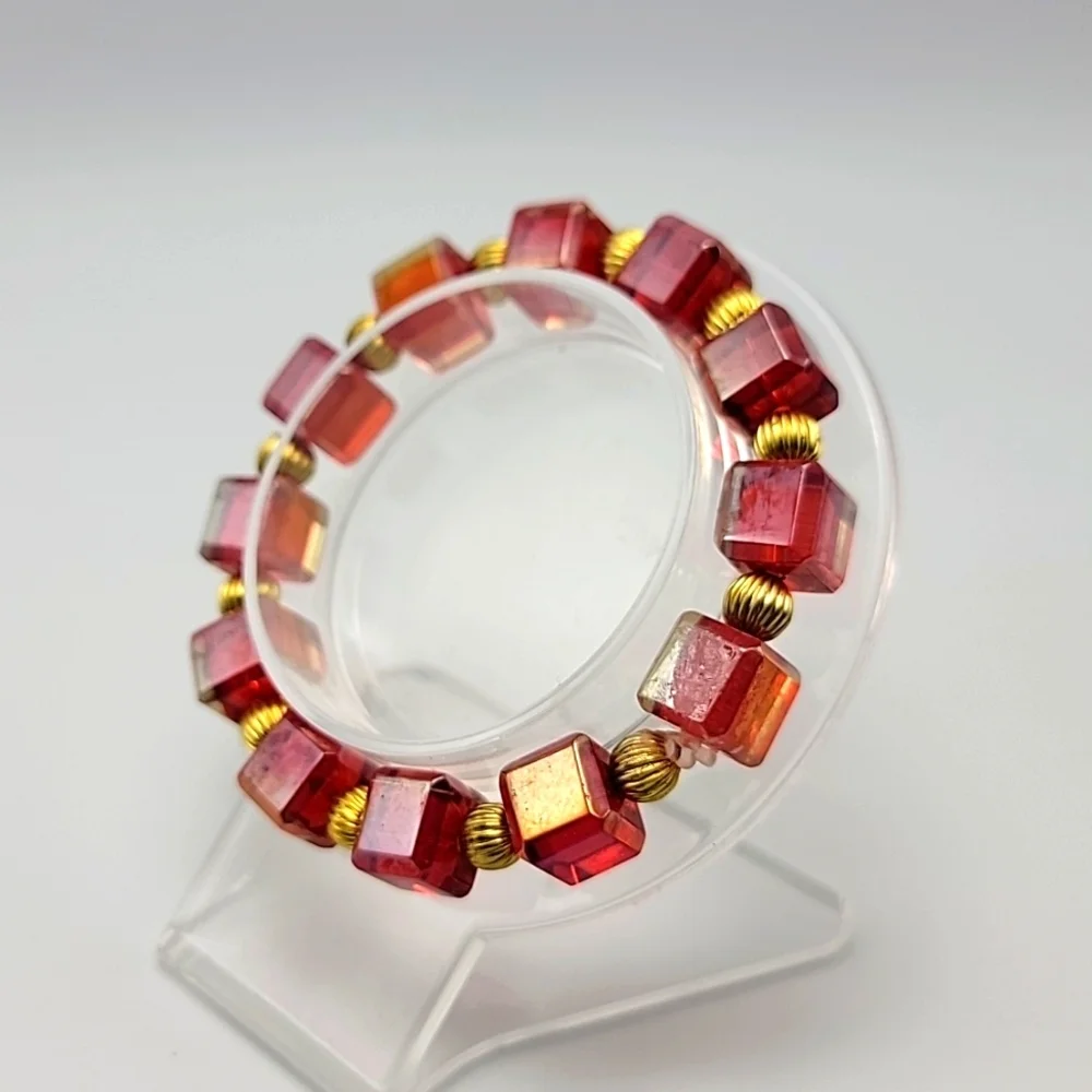 Red Cube Glass and Gold Tone Findings Beaded Bracelet US Size 6-3/4